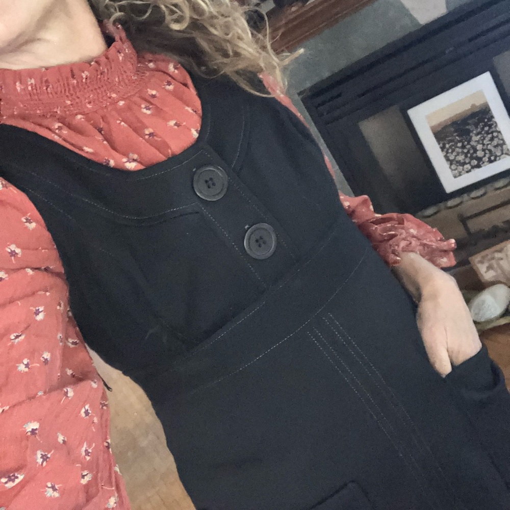 Donna Morgan size4 black midi with pockets